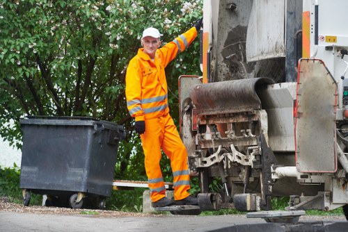 Efficient grab bin loading and disposal