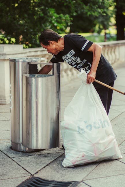 Westfield Stratford rubbish collection for market traders